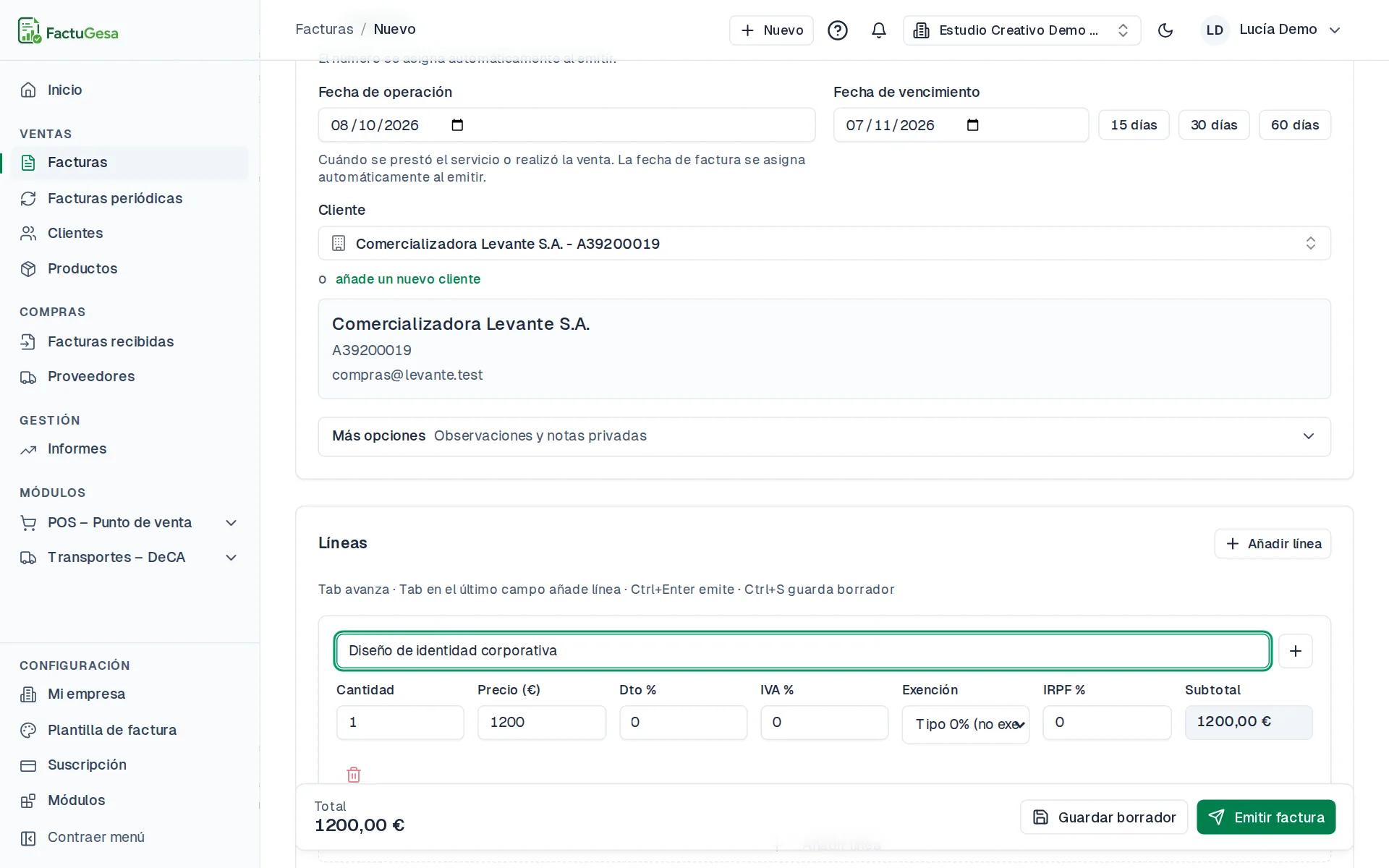 Formulario de nueva factura con una línea añadida